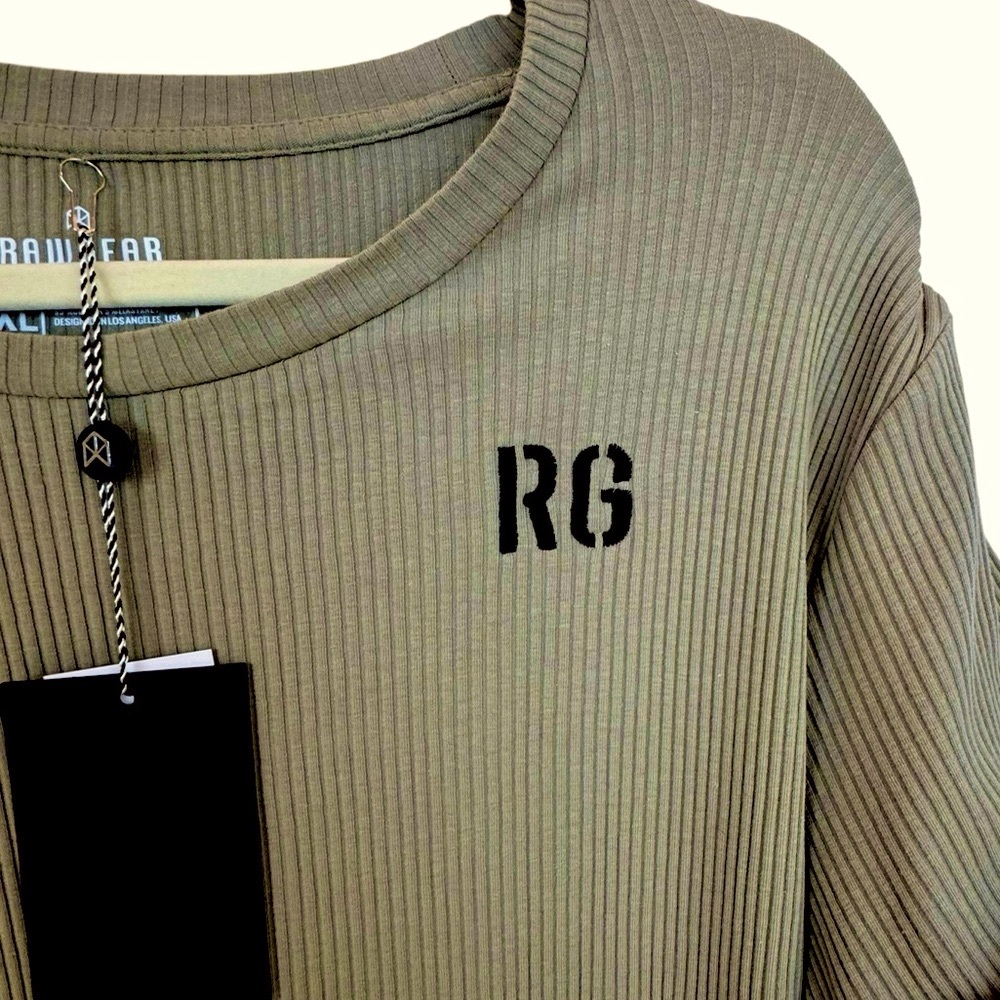 Tan Muscle 💪 Mens Ribbed Knit Premium Tee NWT in packaging Tan/Oak